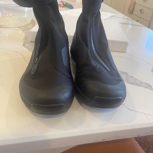 COMME DES GARÇONS X SALOMON SPORTSTYLE